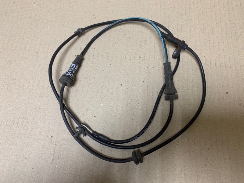 Датчик ABS передний левый SENTRA B17 12-21 2018 Седан Датчик ABS передний левый SENTRA B17 12-21 2018 Седан