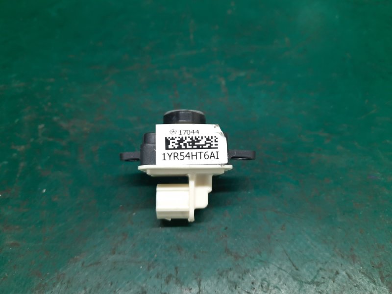 Камера заднего вида CHEROKEE 14- 2017 Внедорожник 2.4 Камера заднего вида CHEROKEE 14- 2017 Внедорожник 2.4