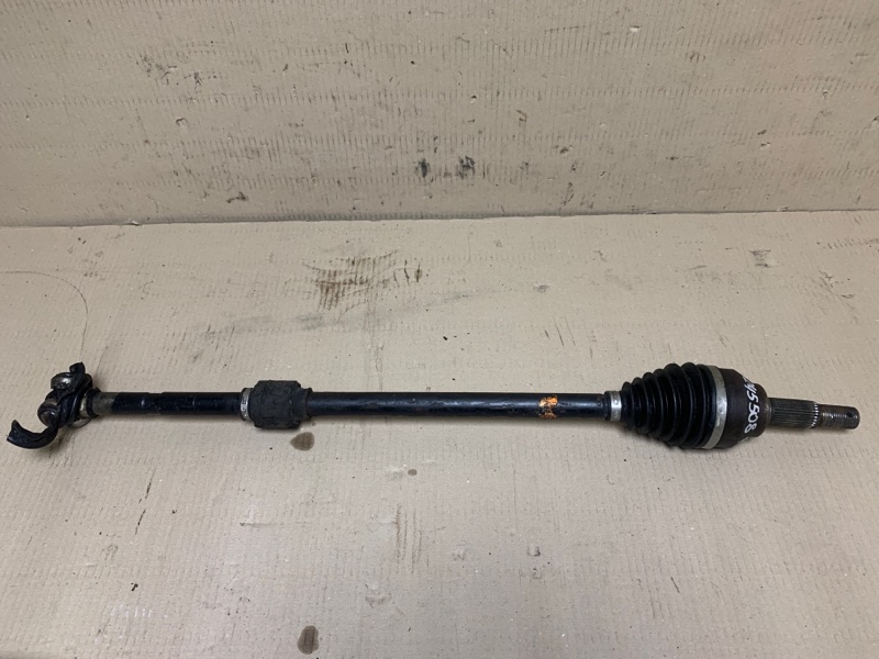 Запчасть привод передний правый NISSAN SENTRA B17 12-21 2018 Седан 39100-3RC0A Б/У Привод передний правый NISSAN SENTRA B17 12-21 2018 Седан 39100-3RC0A Б/У