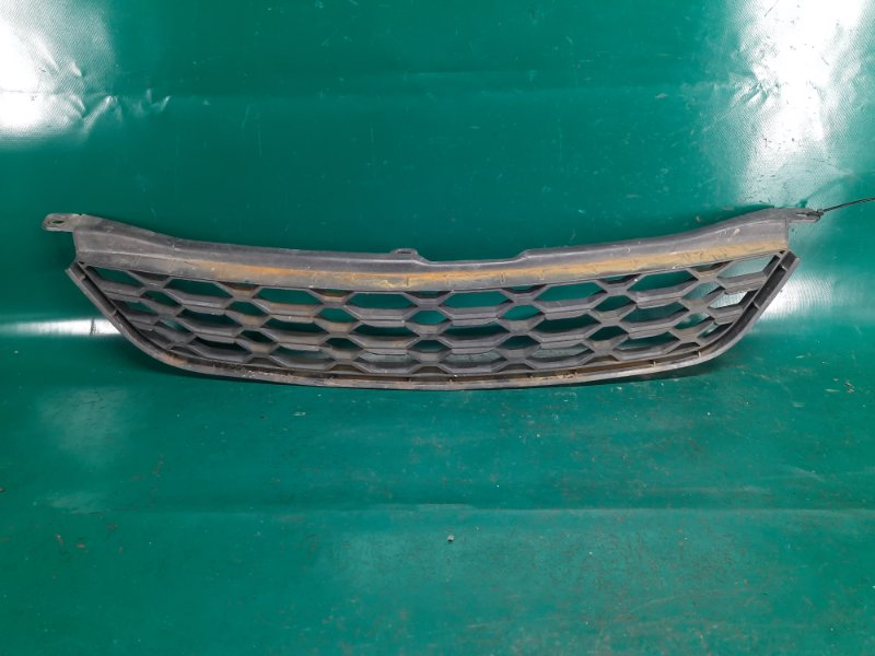 Решетка переднего бампера TOYOTA MATRIX 08-14 2008 Хэтчбек 1.8 2ZRFE 53112-02110 Б/У