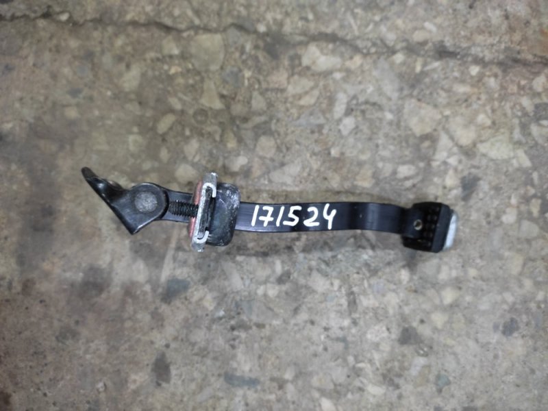 Запчасть ограничитель двери передний правый KIA SOUL PS 13-19 2014 PS 2.0 79390-B2000 Б/У Ограничитель двери передний правый KIA SOUL PS 13-19 2014 PS 2.0 79390-B2000 Б/У