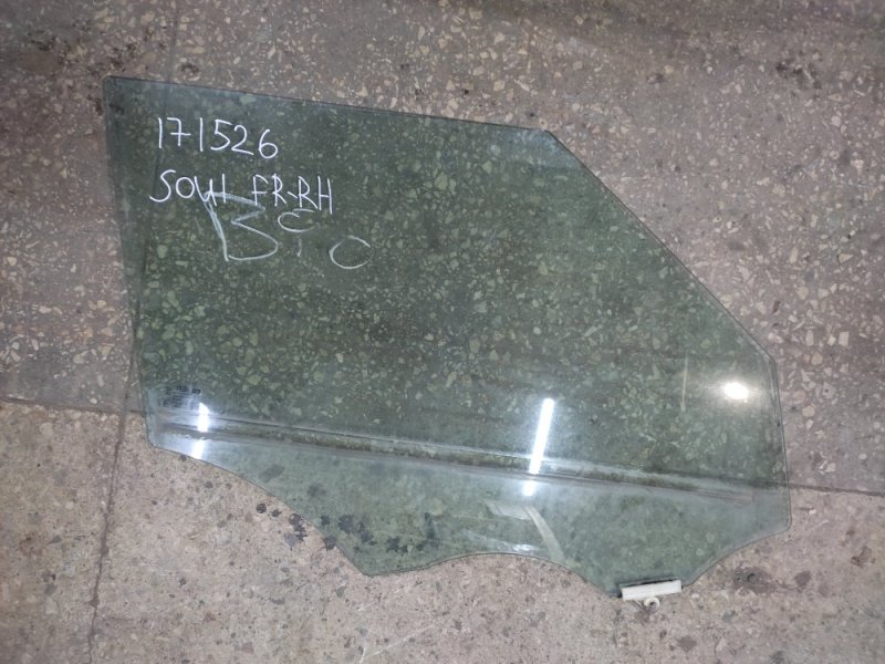 Запчасть стекло двери переднее правое KIA SOUL PS 13-19 2014 PS 2.0 82420-B2000 Б/У Стекло двери переднее правое KIA SOUL PS 13-19 2014 PS 2.0 82420-B2000 Б/У
