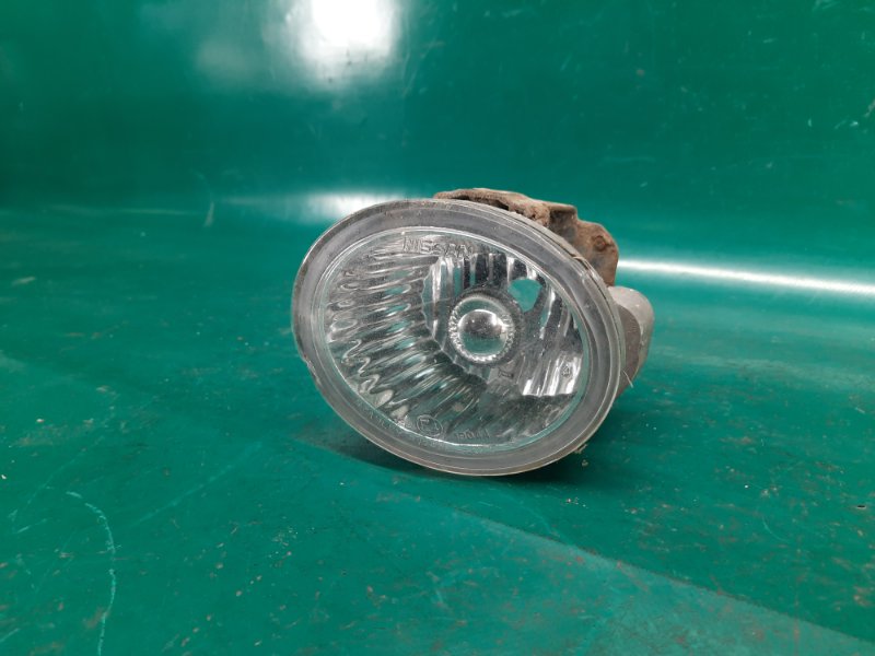 Противотуманная фара левая ALTIMA L31 01-06 2004 Седан 2.5