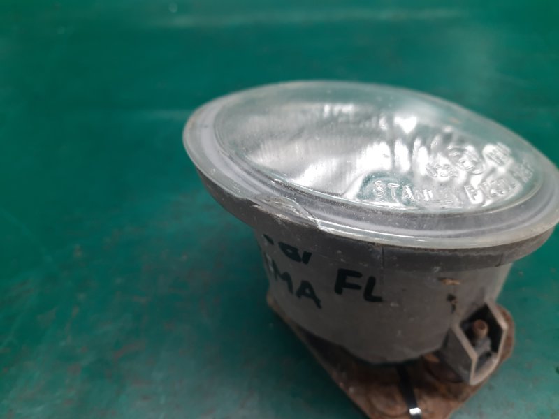 Противотуманная фара левая ALTIMA L31 01-06 2004 Седан 2.5