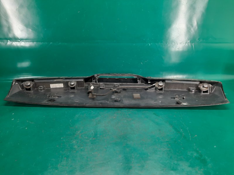 Спойлер крышки багажника GRAND CHEROKEE 11-22 2013 Внедорожник 5.7 Спойлер крышки багажника GRAND CHEROKEE 11-22 2013 Внедорожник 5.7