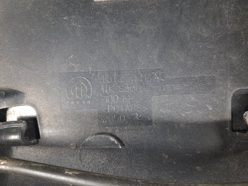 Спойлер крышки багажника GRAND CHEROKEE 11-22 2013 Внедорожник 5.7 Спойлер крышки багажника GRAND CHEROKEE 11-22 2013 Внедорожник 5.7