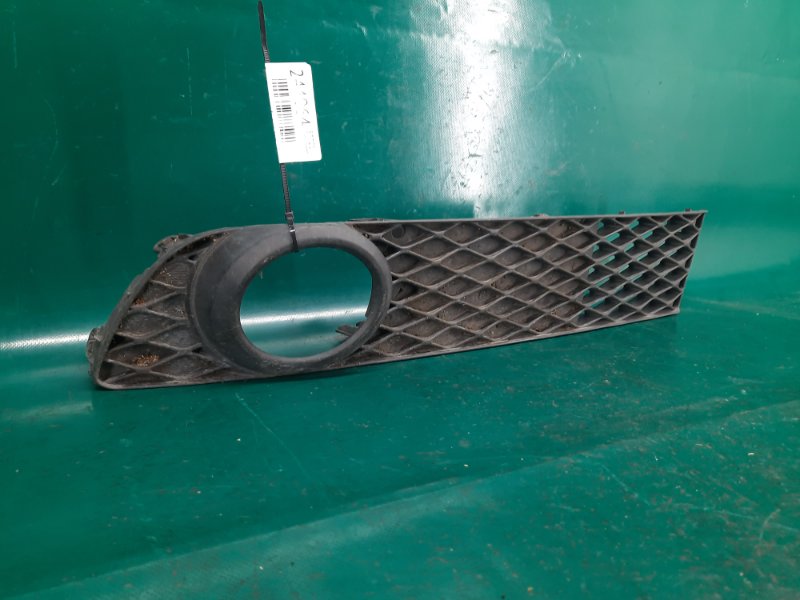 Накладка противотуманной фары правая M35/M45 04-10 2006 Седан 3.5 VQ35DE