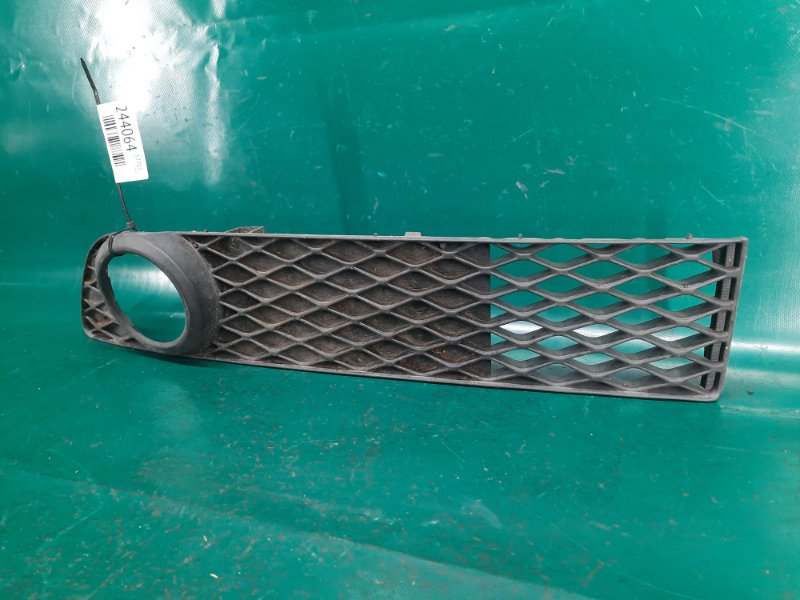 Накладка противотуманной фары правая INFINITI M35/M45 04-10 Седан 3.5 VQ35DE