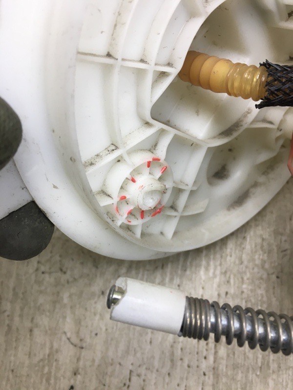 Топливный насос ESCAPE 12-19