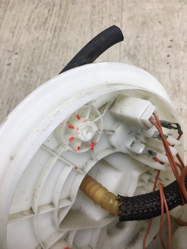 Топливный насос ESCAPE 12-19