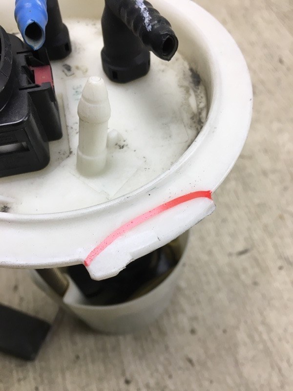 Топливный насос JETTA USA 10-17