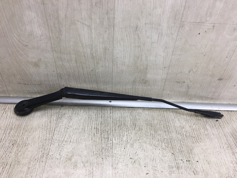 Поводок стеклоочистителя передний правый FOCUS 10-18