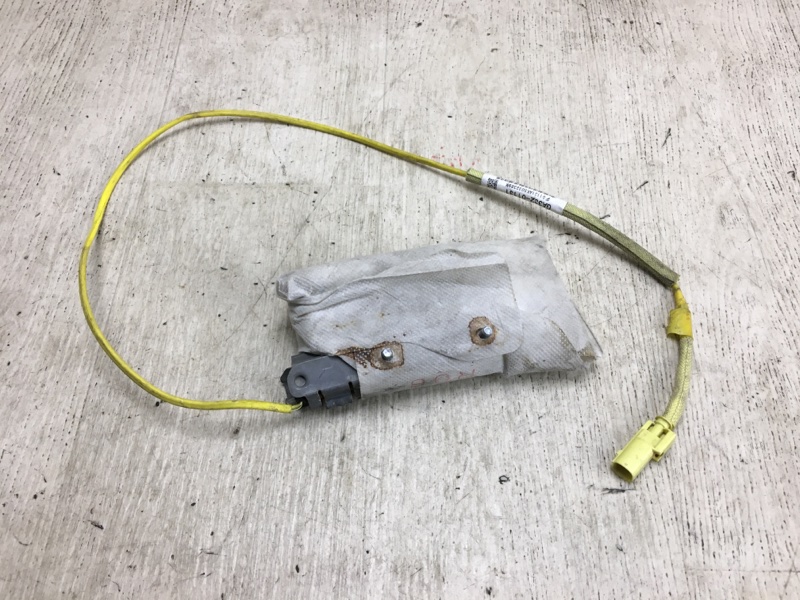 Подушка безопасности в сиденье правая CAMRY 40 06-11 Подушка безопасности в сиденье правая CAMRY 40 06-11