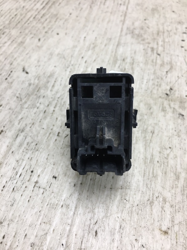 Кнопка стеклоподъемника задняя FUSION 14- Кнопка стеклоподъемника задняя FUSION 14-