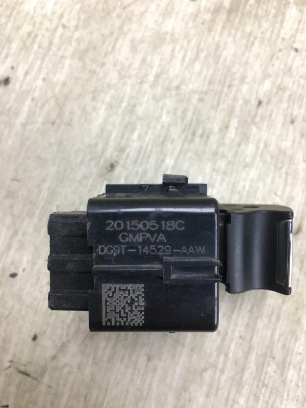 Кнопка стеклоподъемника задняя правая FUSION 14- Кнопка стеклоподъемника задняя правая FUSION 14-