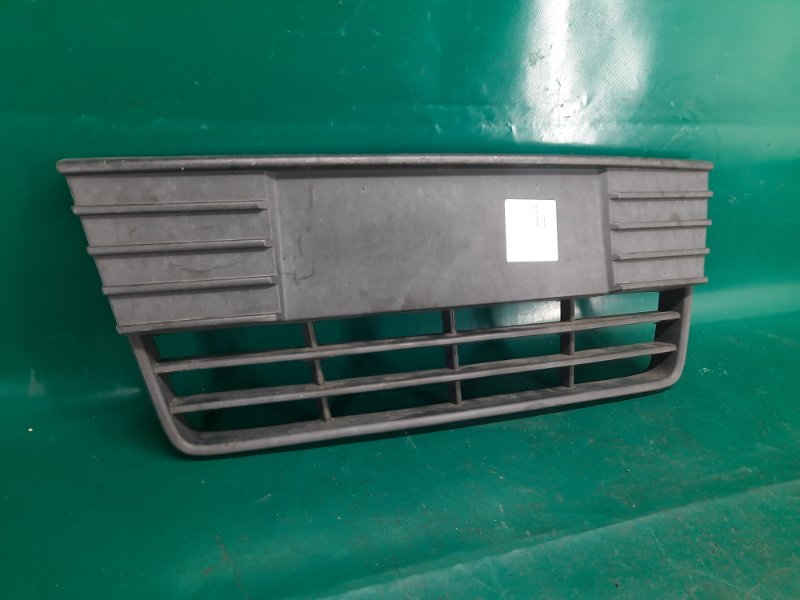 Решетка переднего бампера FOCUS 10-18 2014 Седан 2.0 XQDA