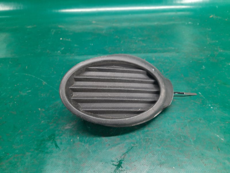 Заглушка ПТФ правая FORD FOCUS 10-18 2014 Седан 2.0 XQDA CP9Z-17B814-B Б/У