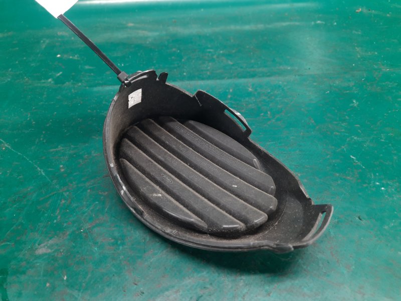 Заглушка ПТФ правая FOCUS 10-18 2014 Седан 2.0 XQDA