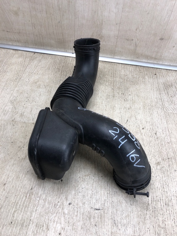 Патрубок воздушного фильтра OPTIMA TF 11-16 2013 TF 2.4 G4KJ Патрубок воздушного фильтра OPTIMA TF 11-16 2013 TF 2.4 G4KJ
