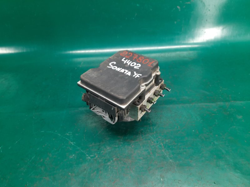 Блок ABS HYUNDAI SONATA YF 10-14 2013 2.4L 4 58920-3Q500 Б/У