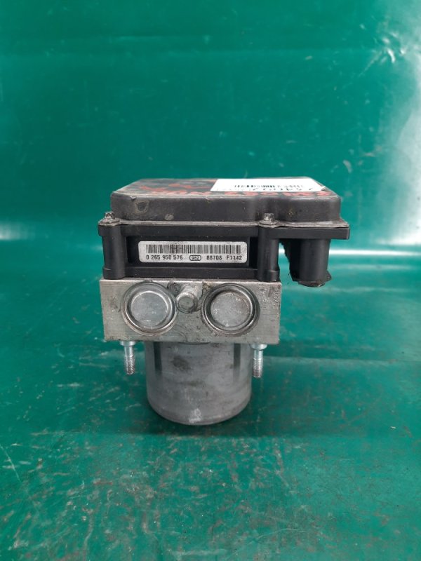 Блок ABS MDX (YD2) 06-13 2009 Внедорожник 3.7 J37A1 Блок ABS MDX (YD2) 06-13 2009 Внедорожник 3.7 J37A1