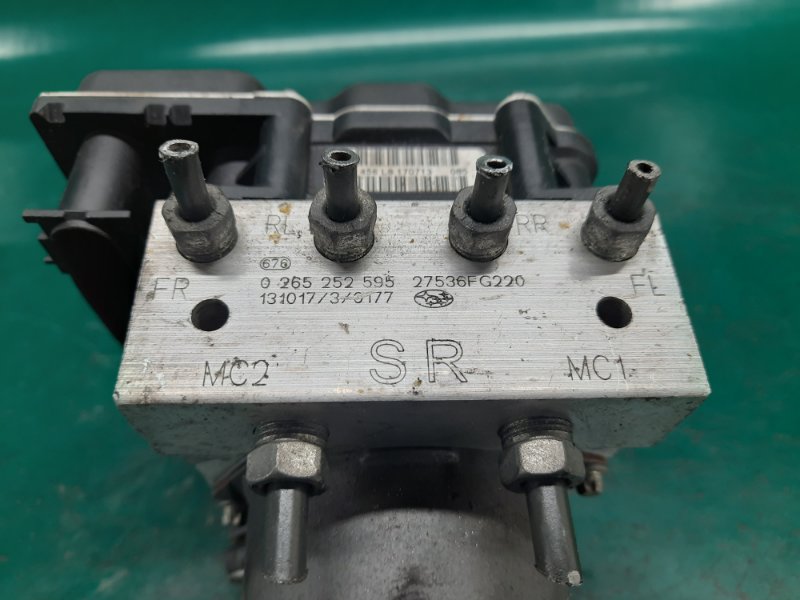 Блок ABS IMPREZA WRX 10-14 GH 2014 Хетчбек 2.5 EJ255