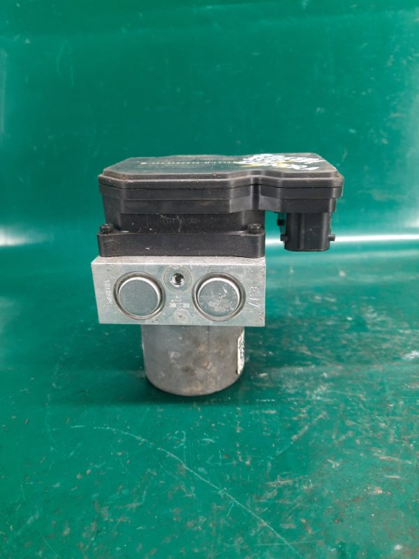 Блок ABS ELANTRA MD 10-15 2011 Седан 1.8L DOHC MPFI D-CVVT