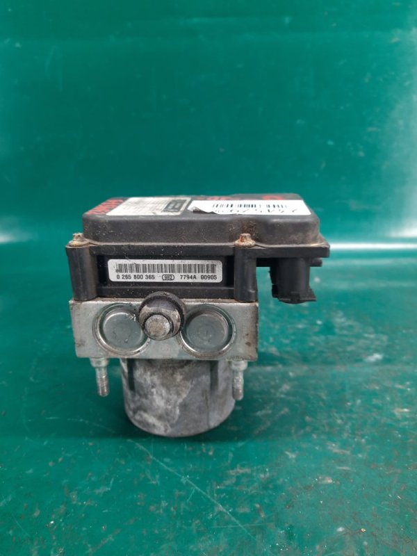 Блок ABS CAMRY 30 02-06 2005 Седан 2.4 2AZFE Блок ABS CAMRY 30 02-06 2005 Седан 2.4 2AZFE