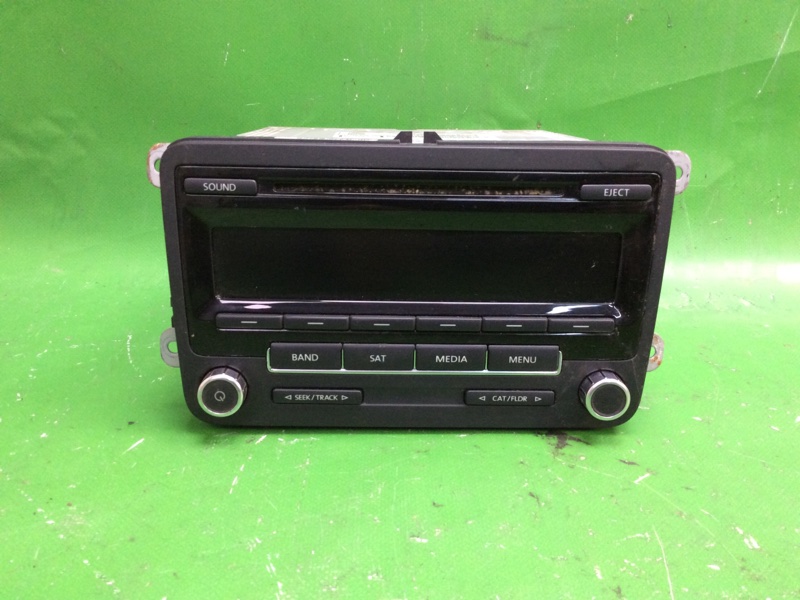 Магнитола VOLKSWAGEN PASSAT B7 11-15 2014 A32 1.8 CPRA 1K0 035 164 G Б/У