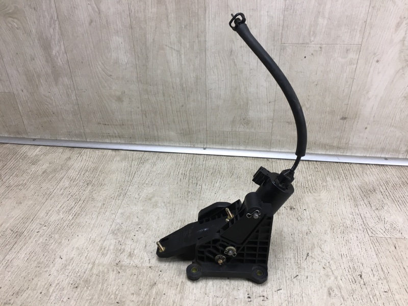 Датчик положения педали тормоза HYUNDAI GRANDEUR 05-11