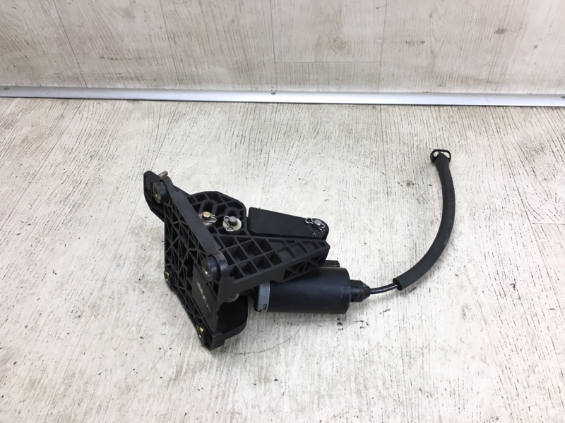 Датчик положения педали тормоза GRANDEUR 05-11