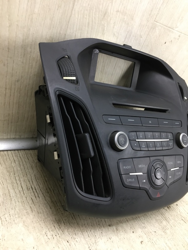 Блок управления мультимедиа FOCUS 10-18 2016 CB8 2.0 XQDA