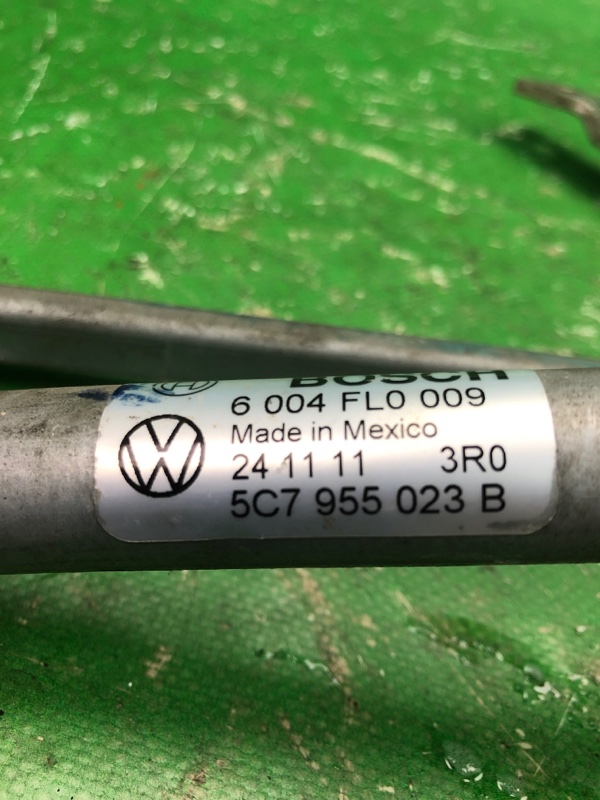 Трапеция стеклоочистителей JETTA USA 10-17 2011 162 CBTA 2.5L