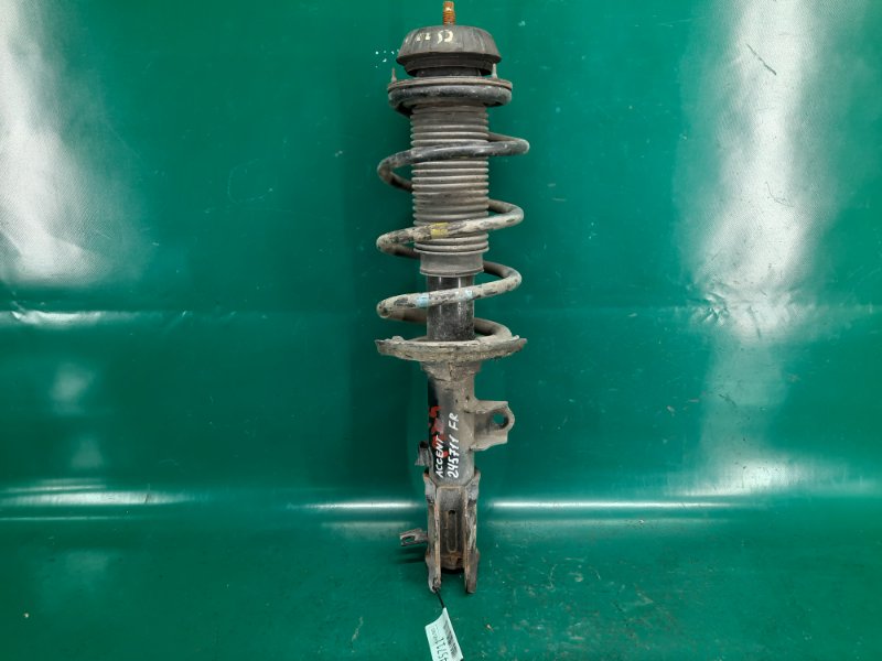 Запчасть амортизатор передний правый HYUNDAI ACCENT RB 10- 2015 Хетчбек 1.6 54660-1R201 Б/У Амортизатор передний правый HYUNDAI ACCENT RB 10- 2015 Хетчбек 1.6 54660-1R201 Б/У