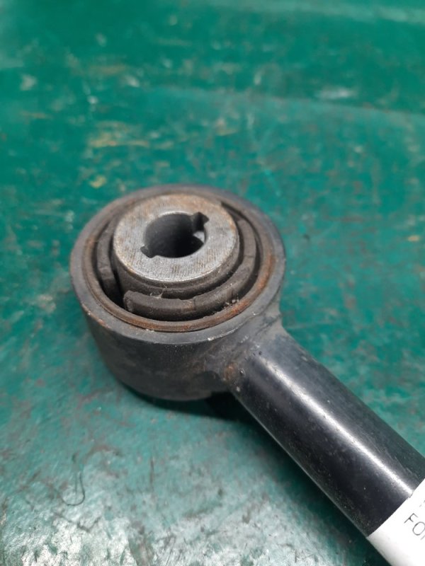 Рычаг задней подвески поперечный нижний FUSION 14- 2015 Седан C15HDTX