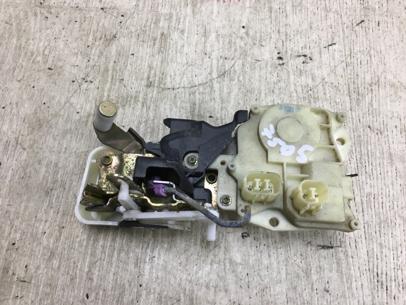 Замок двери задний левый MDX (YD1) 00-06 2003 Внедорожник 3.5 J35A5