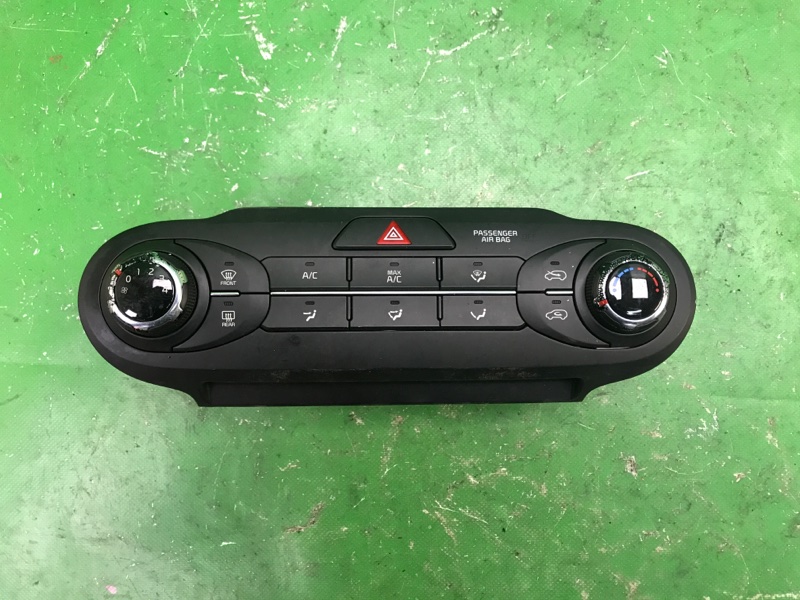 Блок управления печкой KIA SORENTO UM 14- 2015 UM 2.4 G4KJ 97250-C6000WK Б/У