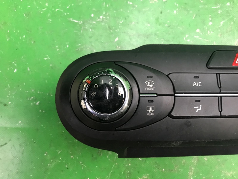 Блок управления печкой SORENTO UM 14- 2015 UM 2.4 G4KJ