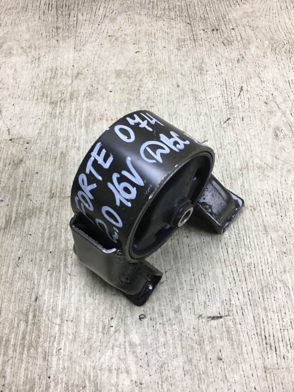Подушка двигателя FORTE/CERATO TD 08-13 2009 TD 2.0 G4KD Подушка двигателя FORTE/CERATO TD 08-13 2009 TD 2.0 G4KD