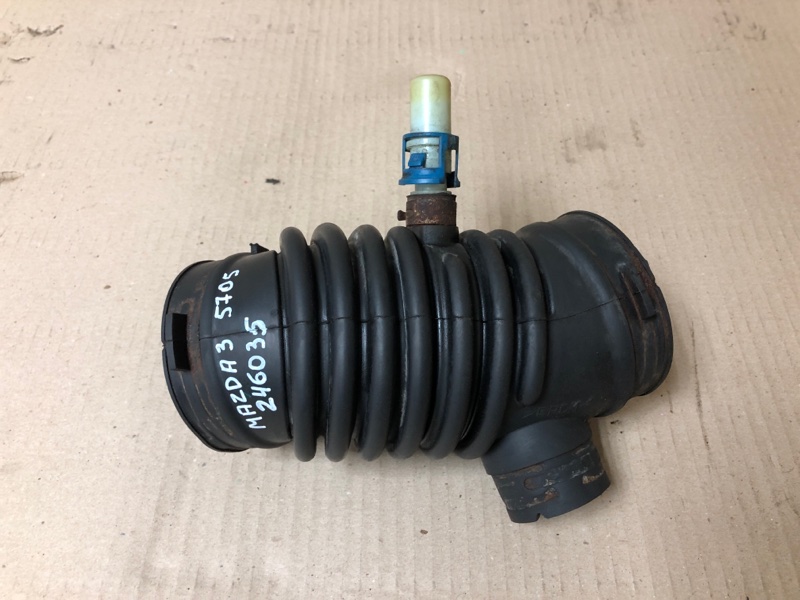 Запчасть патрубок воздушного фильтра MAZDA 3 BK 03-08 2008 Седан 2.0 LF67-13-221 Б/У Патрубок воздушного фильтра MAZDA 3 BK 03-08 2008 Седан 2.0 LF67-13-221 Б/У