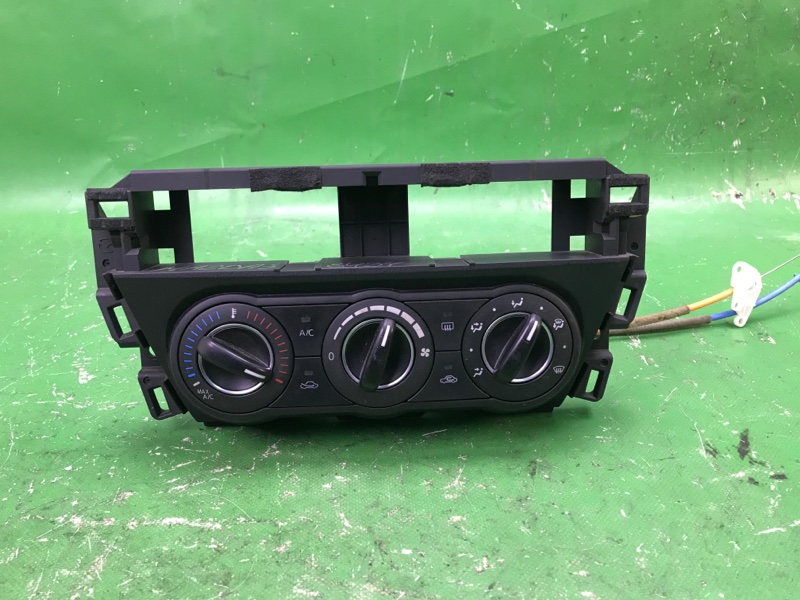Запчасть блок управления печкой MAZDA 3 BM 13-19 2016 BM 2.0 PE-VPS BJS8-61-190B Б/У Блок управления печкой MAZDA 3 BM 13-19 2016 BM 2.0 PE-VPS BJS8-61-190B Б/У