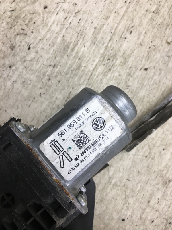 Стеклоподъемник задний левый VOLKSWAGEN PASSAT B7 11-15 A32 1.8 CPRA Стеклоподъемник задний левый VOLKSWAGEN PASSAT B7 11-15 A32 1.8 CPRA