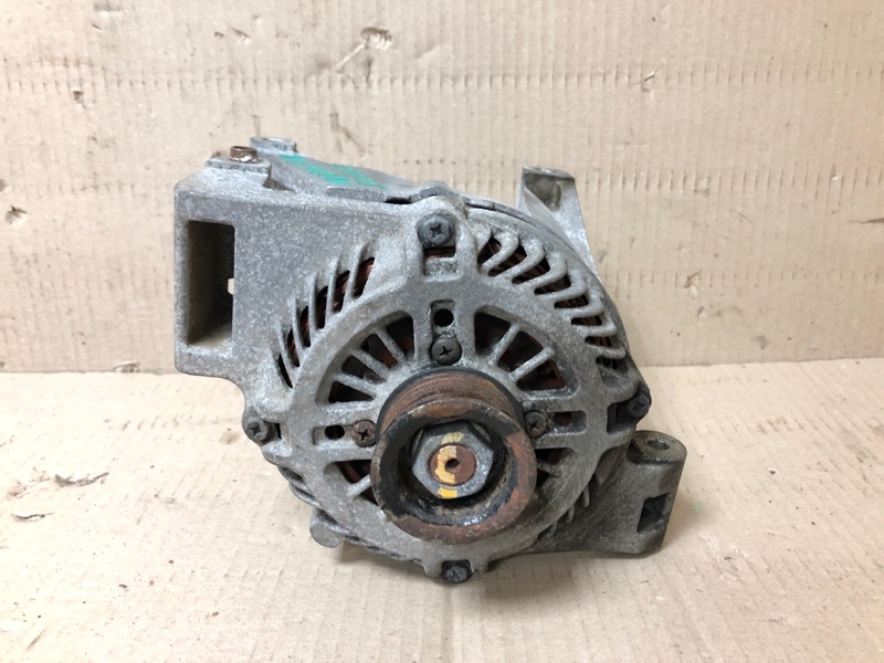 Генератор MAZDA 3 BK 03-08 2008 Седан 2.0 LF1F-18-300 Б/У