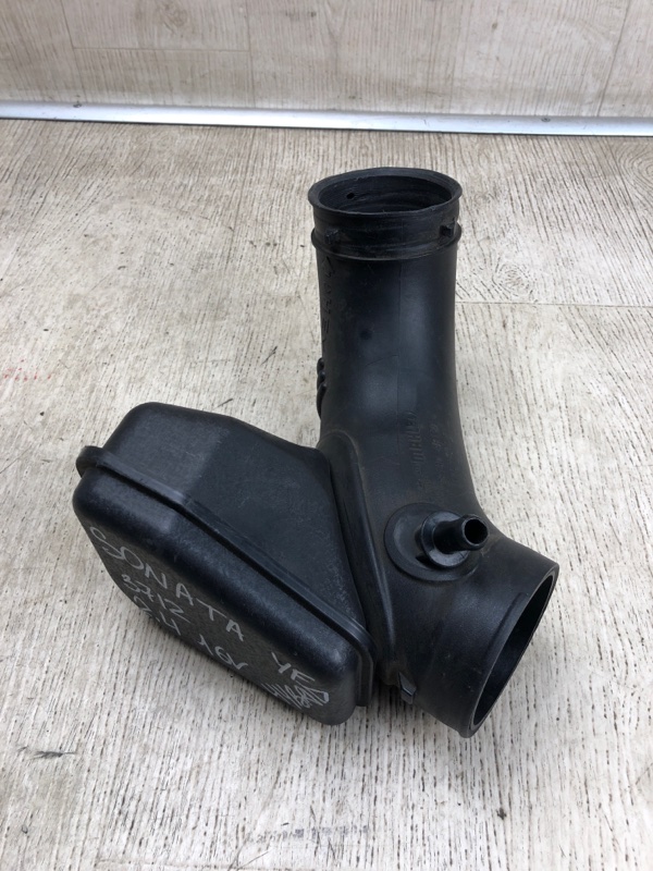 Патрубок воздушного фильтра HYUNDAI SONATA YF 10-14 YF 2.4 G4KK Патрубок воздушного фильтра HYUNDAI SONATA YF 10-14 YF 2.4 G4KK