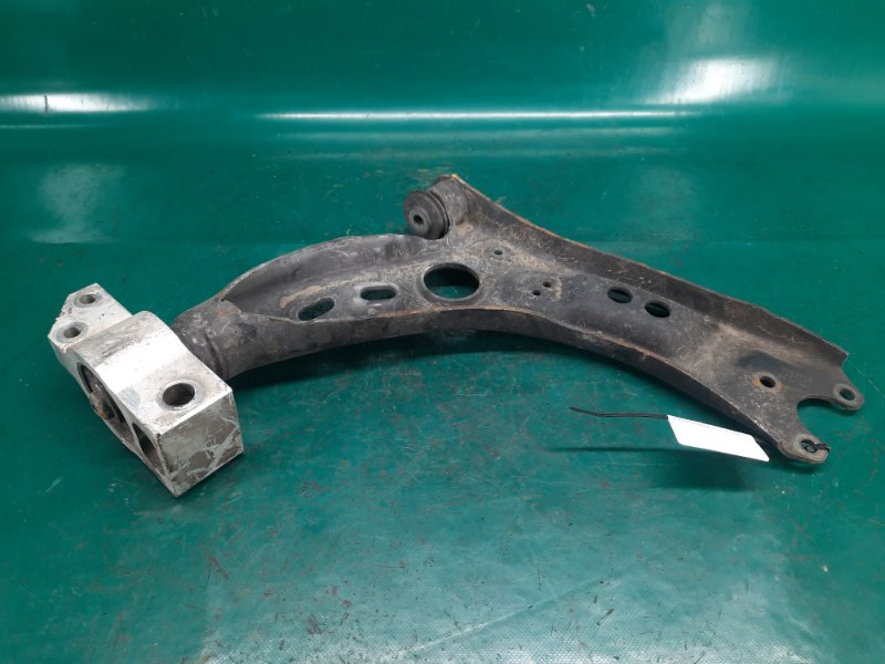 Рычаг передней подвески нижний левый PASSAT CC 12-18 2014 Седан 2.0 CCTA