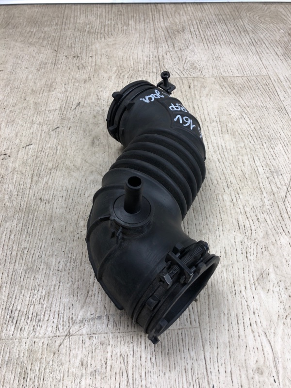 Патрубок воздушного фильтра RIO UB 2011-2017 2012 UB 1.6 G4FD