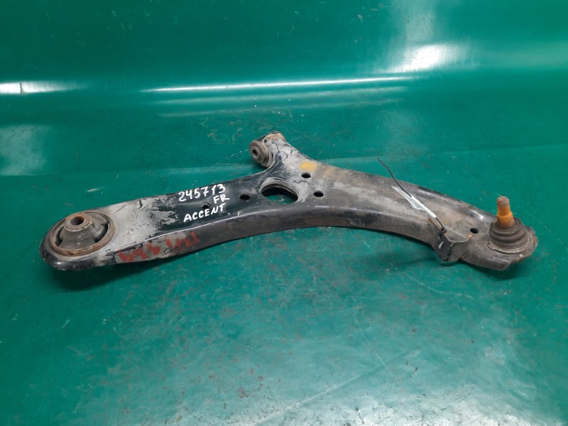 Рычаг передней подвески нижний правый ACCENT RB 10- 2015 Хетчбек 1.6