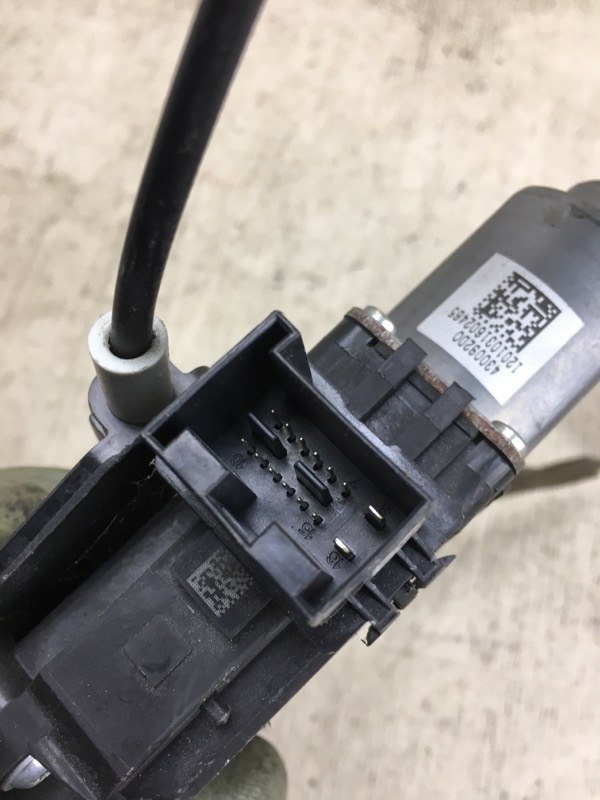 Стеклоподъемник задний правый JETTA USA 10-17 2013 162 2.0 CPLA