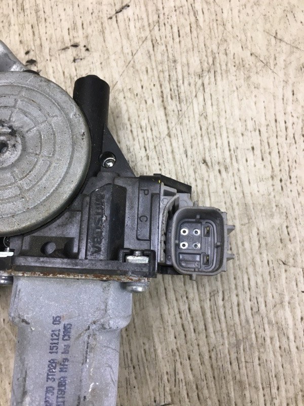 Стеклоподъемник задний правый NISSAN ALTIMA L33 12-18 L33 2.5 QR25DE