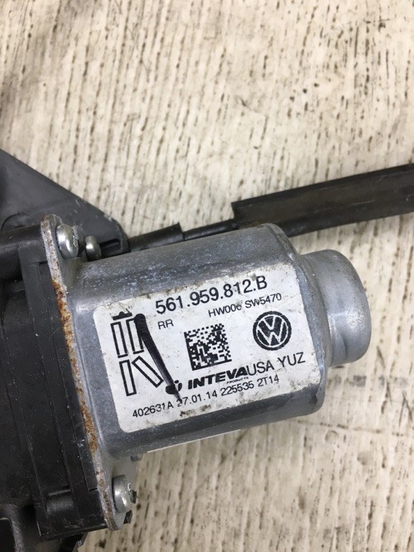 Стеклоподъемник задний правый VOLKSWAGEN PASSAT B7 11-15 A32 1.8 CPRA